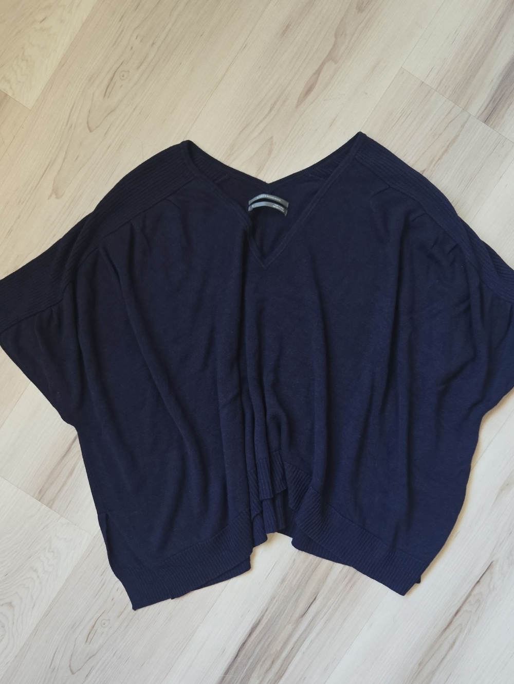 Anthropologie V-Neck Short Sleeve Sweater, Linen Blend, Navy, Size Small